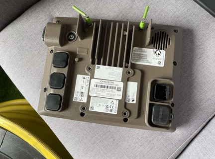 John Deere Gen 4 4640 Display w/ AutoTrac 2022 image 2