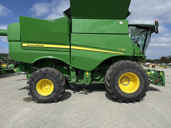 John Deere S790 2020 image 8