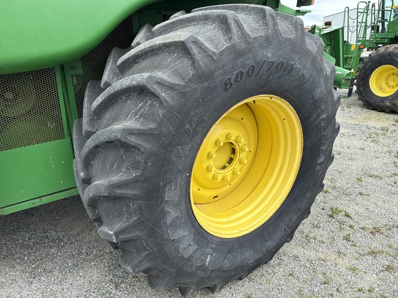 John Deere 9860 STS 2006 image 9