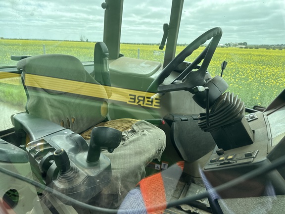 Case IH CVX130 2005 image 6