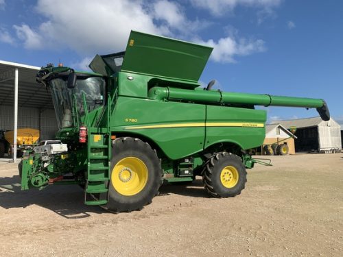 John Deere S780