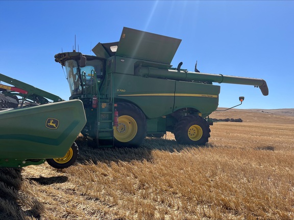 John Deere S790 2021 image 2