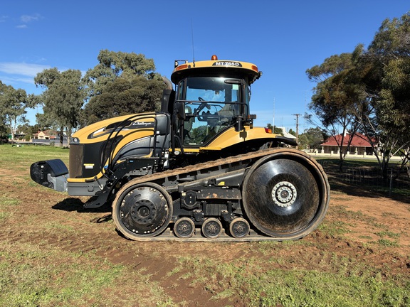 Challenger MT765D 2013 image 2