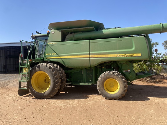 John Deere 9670 STS 2011 image 2