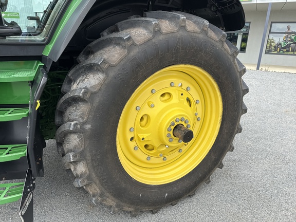 John Deere 7R 210 2020 image 10