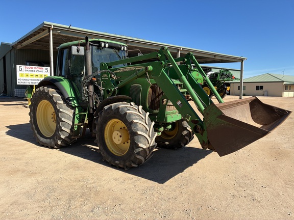 John Deere 6920 2001 image 6